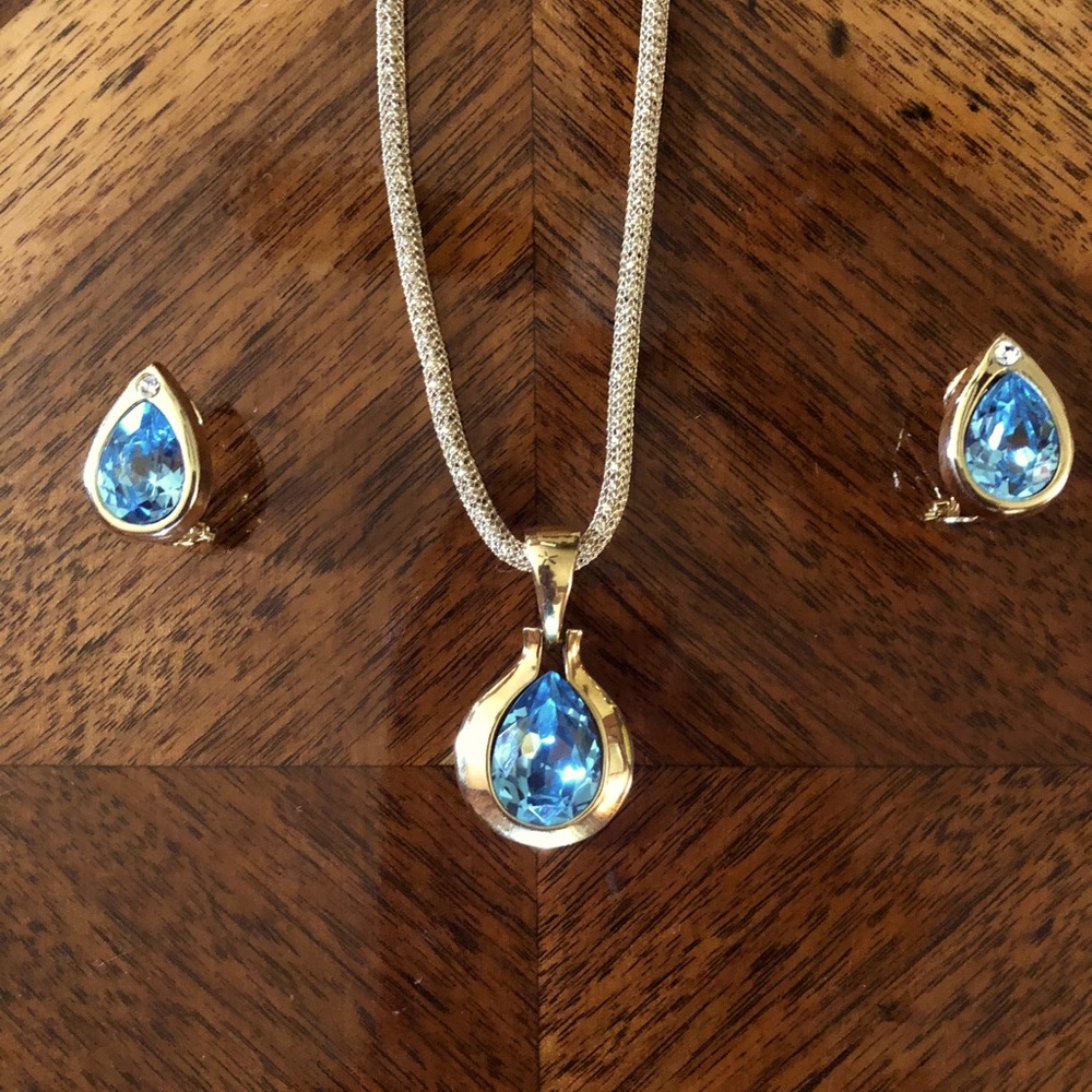 Faux Aquamarine Necklace & Earrings